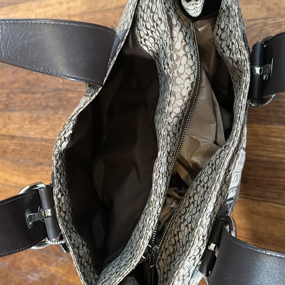 Coach Signature Large Satchel - Picture 8 of 13